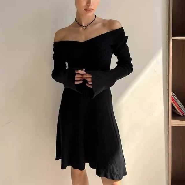 Reknovine - Bell Sleeve Plain Slim-Fit Mini A-Line Dress | YesStyle