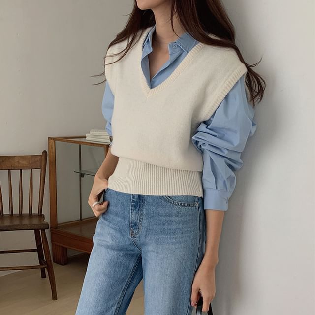 Amyway-V-Neck Plain Sweater Vest