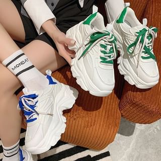 Sleeko-Platform Lace Up Sneakers