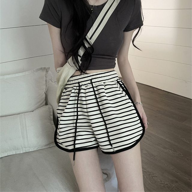 Everose-Drawstring Waist Striped Shorts