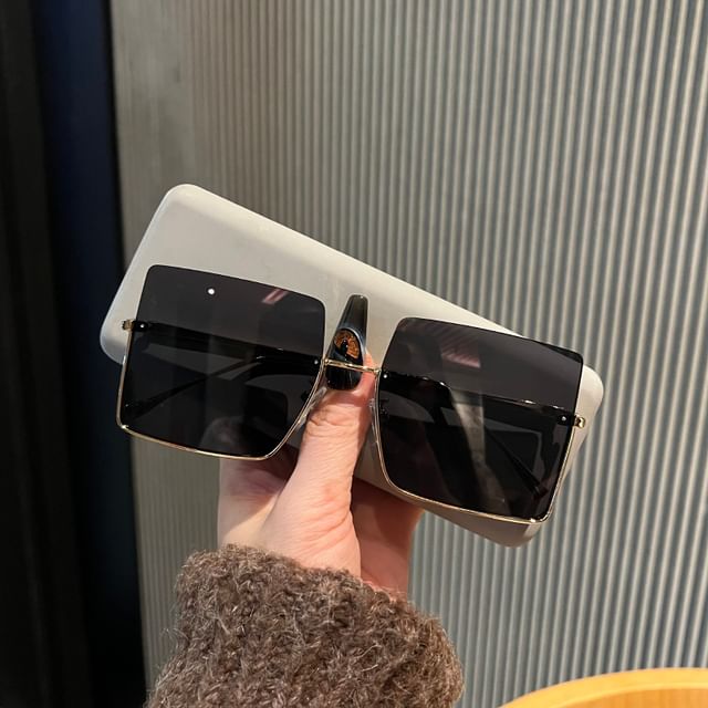 MOL Girl-Half Frame Sunglasses