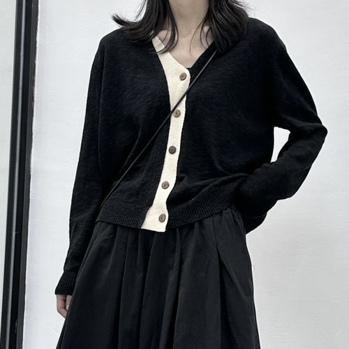 SIMPLE BLACK V Neck Two Tone Mock Two Piece Cardigan YesStyle