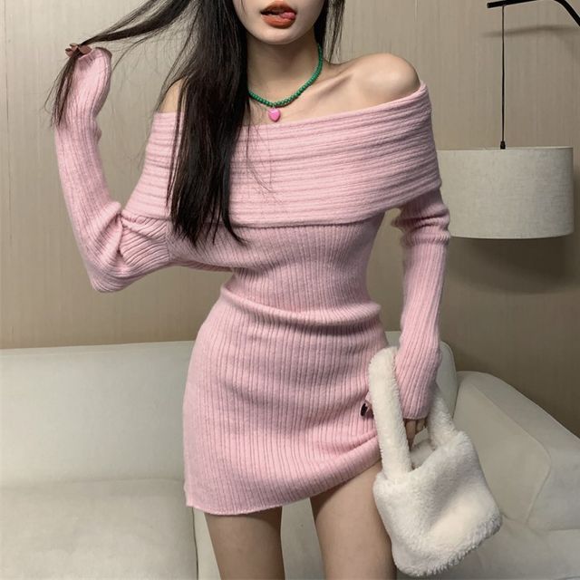 Sisyphi Long-Sleeve Off-Shoulder Plain Knit Mini Sheath Dress