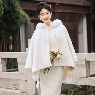 Catamin Traditional Chinese Long-Sleeve Plain Lace Slit Midi Sheath Qipao / Fluffy Trim