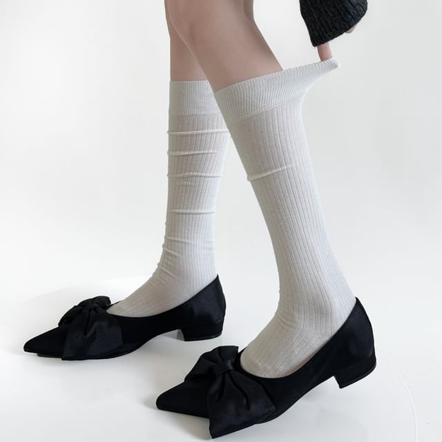 Gentiana-Plain Ribbed Knee High Socks