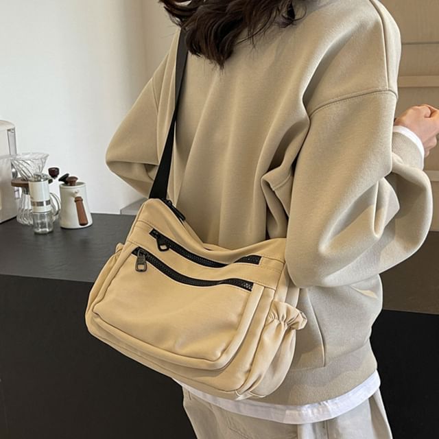 Melois-Plain Crossbody Bag