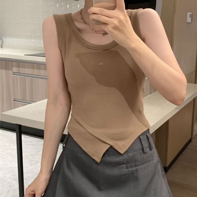 Maisee-Plain Asymmetrical Tank Top