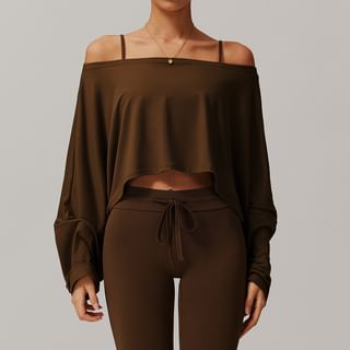 Skinniano Long-Sleeve Boat Neck Plain Crop Sports T-Shirt Sale
