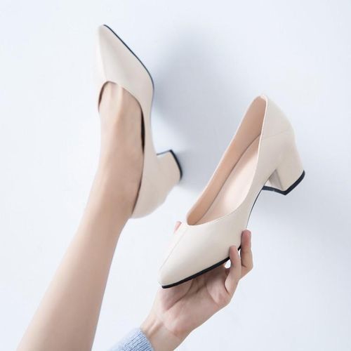 JY Shoes Cap-Toe Chunky Heel Pumps