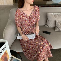 Yuxi - Floral Short-Sleeve Midi A-Line Dress Yuxi - Floral Short-Sleeve Midi A-Line Dress