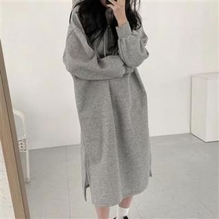 Everose-Drawstring Slit Midi Hoodie Dress