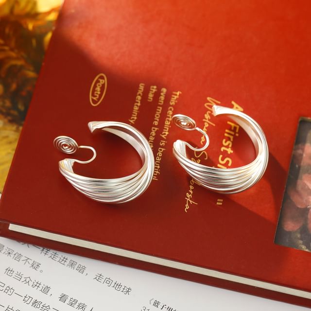 Forainer-Swirl Ear Cuff