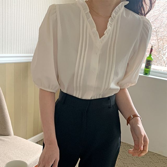 Everose-Short-Sleeve V-Neck Plain Ruffle Blouse