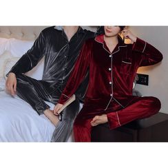 Victorinaka - 情侶款家居服套裝: 絲絨長袖上衣 + 褲子 Victorinaka - 情侶款家居服套裝: 絲絨長袖上衣 + 褲子
