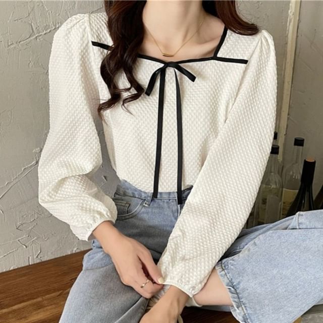 Sisyphi-Puff-Sleeve Square Neck Plain Contrast Trim Blouse