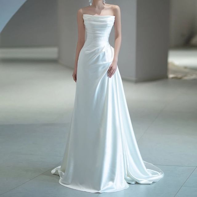 DreesHouse-Strapless Plain A-Line Wedding Gown