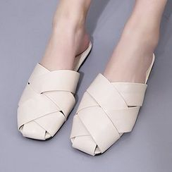 Edda - Criss-Cross Flat Sandals