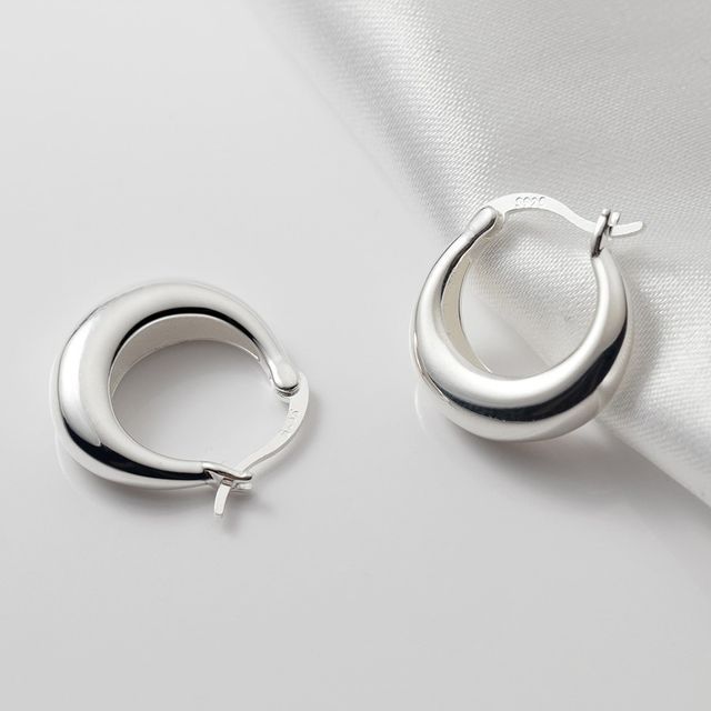 A-ROCH-Sterling Silver Mini Hoop Earring
