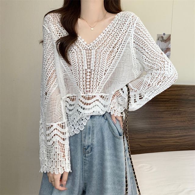 Juuri-Long-Sleeve V-Neck Plain Crochet Top