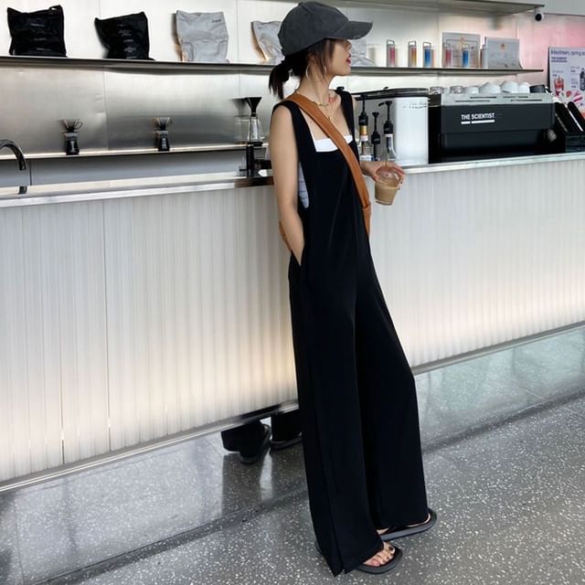 INEN-Square Neck Plain Slit Wide Leg Dungaree