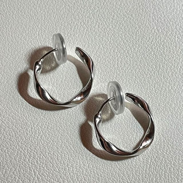 Wandoli-Hoop Clip On Earring