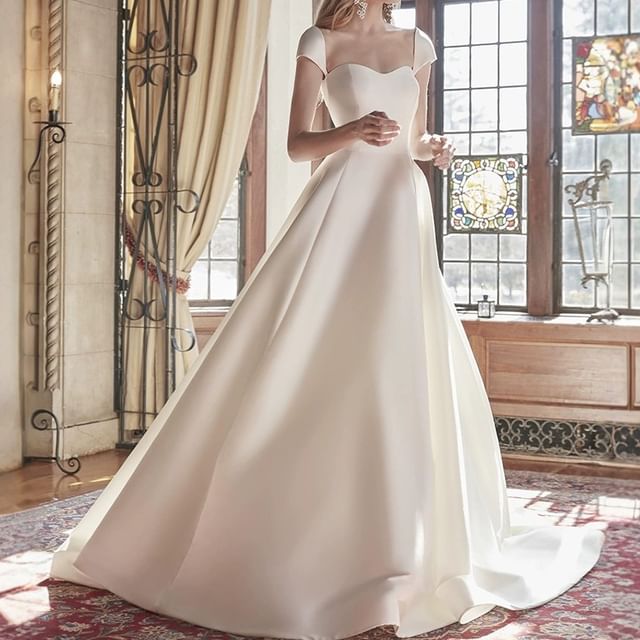 Wospe Cap-Sleeve Sweetheart Neckline Plain Trained A-Line