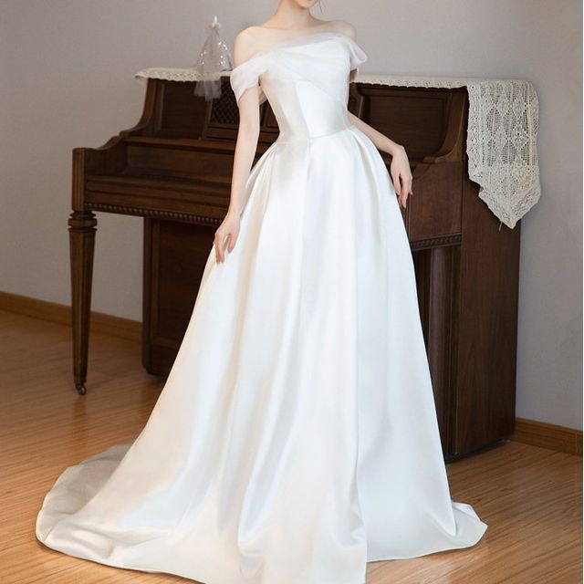DreesHouse-Off-Shoulder A-Line Wedding Dress