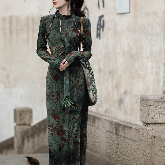 Yolandus - Long-Sleeve Stand Collar Floral Print Slit Maxi Sheath Dress |  YesStyle
