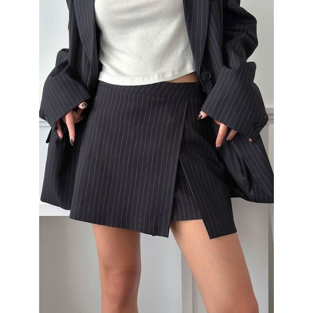 SeoulPop-Low Rise Striped Skort