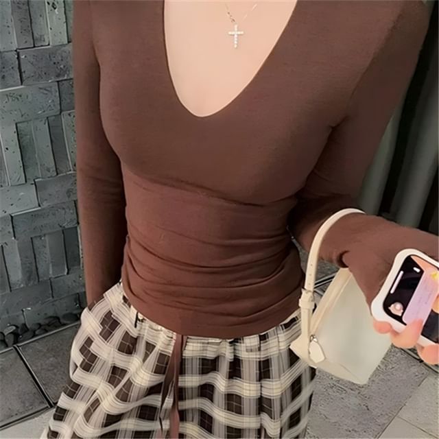 Asiris-Long-Sleeve V-Neck Plain Padded T-Shirt