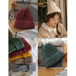 GOROKE(ゴロケ) - Cable-Knit Beanie GOROKE(ゴロケ) - Cable-Knit Beanie