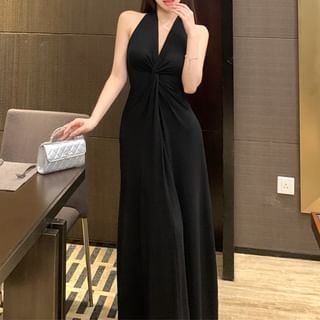 Metonymph-Halter Plain Twist Maxi A-Line Dress