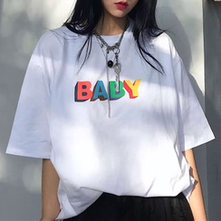 LINSI - Elbow-Sleeve Lettering T-Shirt LINSI - Elbow-Sleeve Lettering T-Shirt