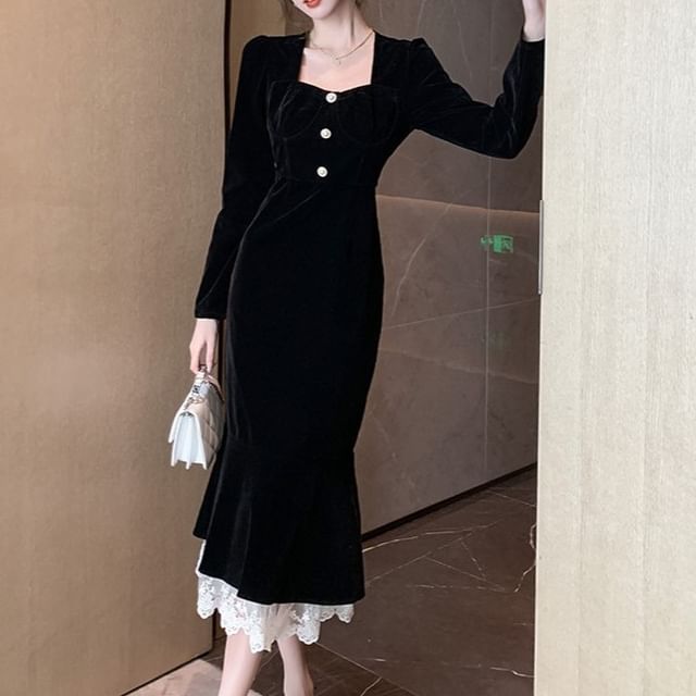 Aurora - Long-Sleeve Square Neck Plain Velvet Midi Sheath Dress | YesStyle