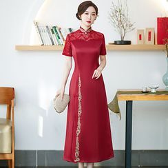 TEALI - Short-Sleeve Embroidered Qipao
