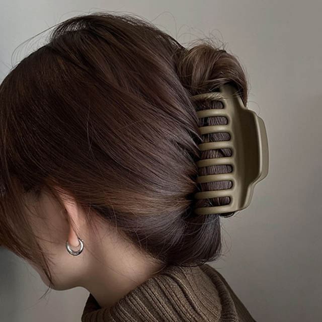 Allyrinta-Plain Hair Claw