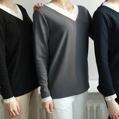 Lemite - V-Neck Lace-Trim T-Shirt Lemite - V-Neck Lace-Trim T-Shirt