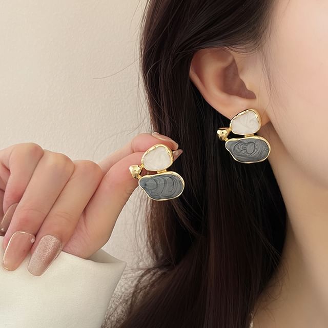 Kiren-Irregular Glaze Alloy Stud Earring