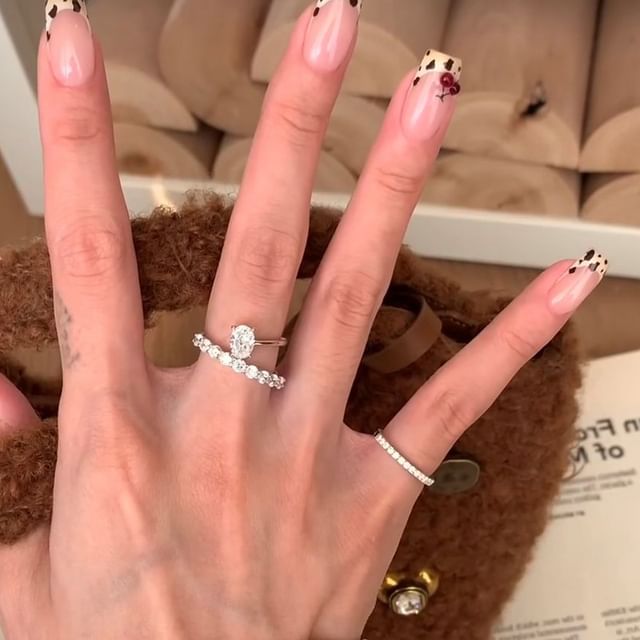 Panda Dama-Rhinestone Ring