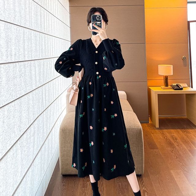 sachin and babi light blue dress NOA - Maternity Long-Sleeve V-Neck Floral Embroidered Midi A-Line Knit Dress