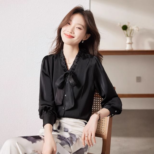 Princess Min-Puff-sleeve Tie-Neck Plain Shirt