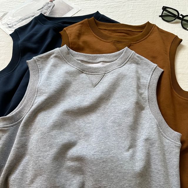 DIYI-Round Neck Plain Tank Top