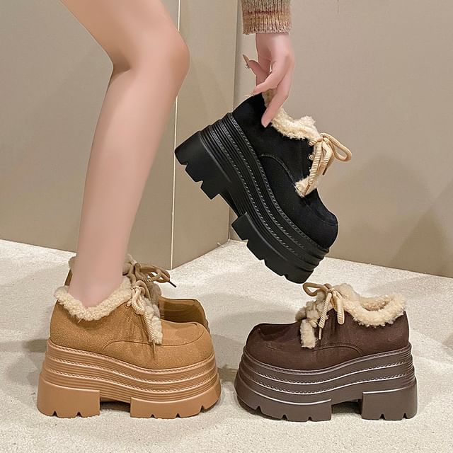 Sleeko-Platform Fleece Lined Lace Ups