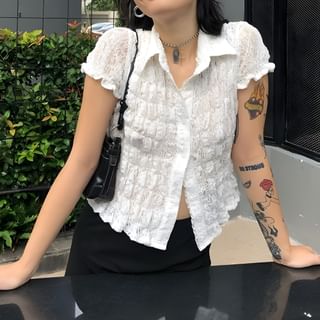 Short-Sleeve Collar Lace Smocked Shirt 