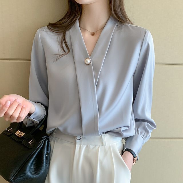 Inchioh-V-Neck Blouse