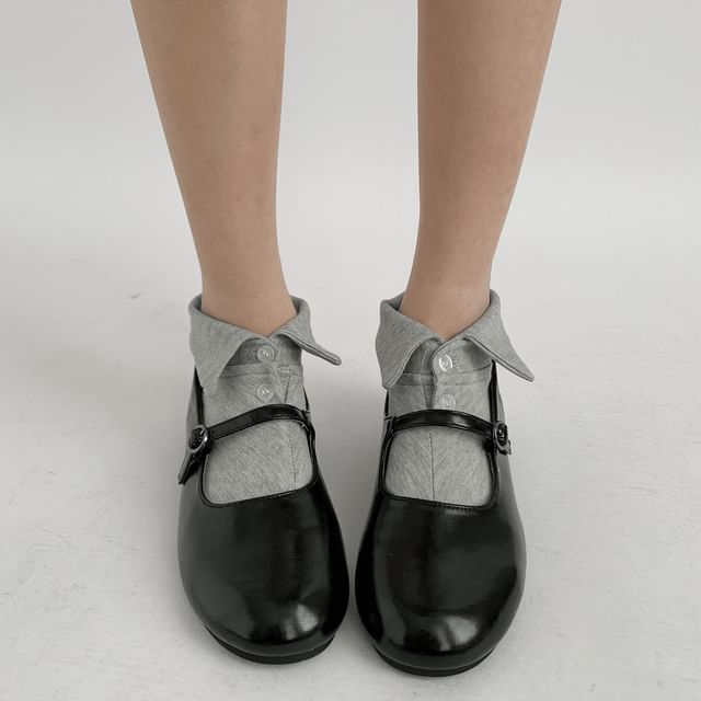 Desperim-Plain Collared Socks