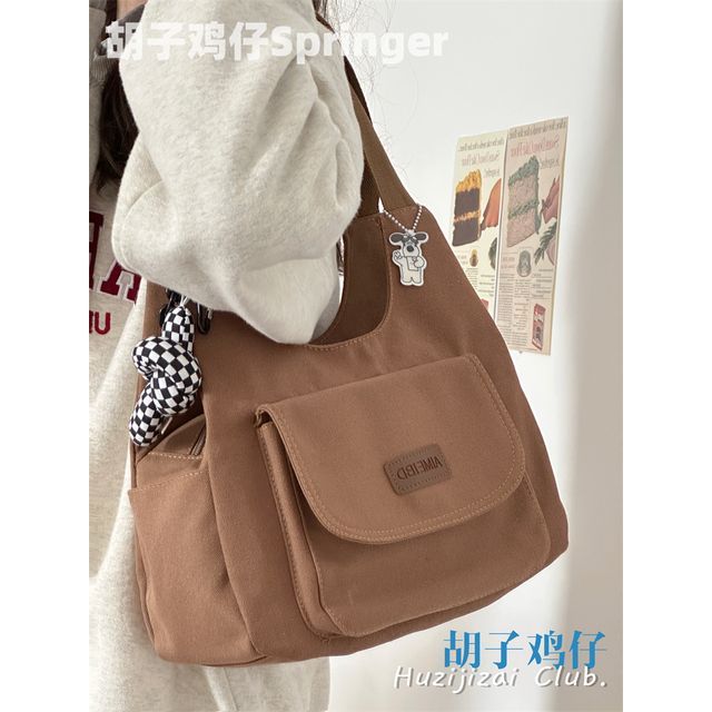 Set: Applique Multi-Pocket Messenger Bag + Bag Charm