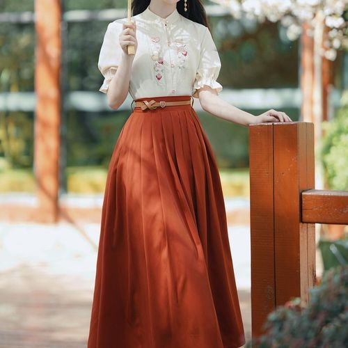 Embroidered blouse shop and skirt set