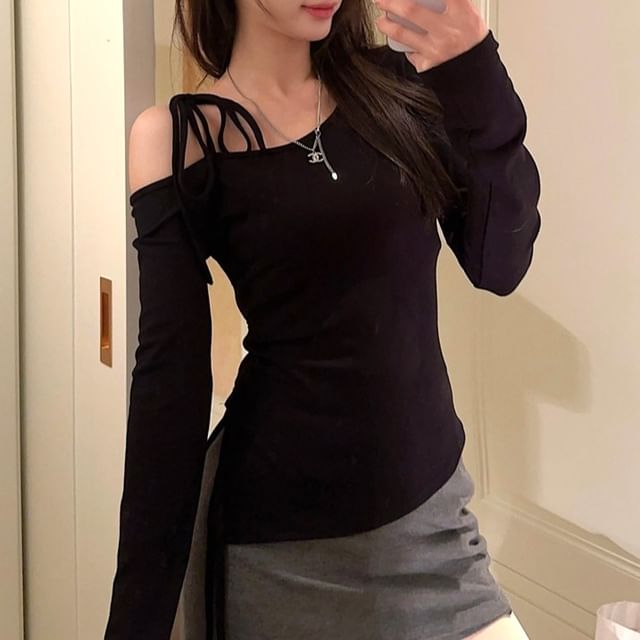 Striinkie-Long Sleeve Cold-Shoulder Plain Side-Drawstring Slim-Fit Top