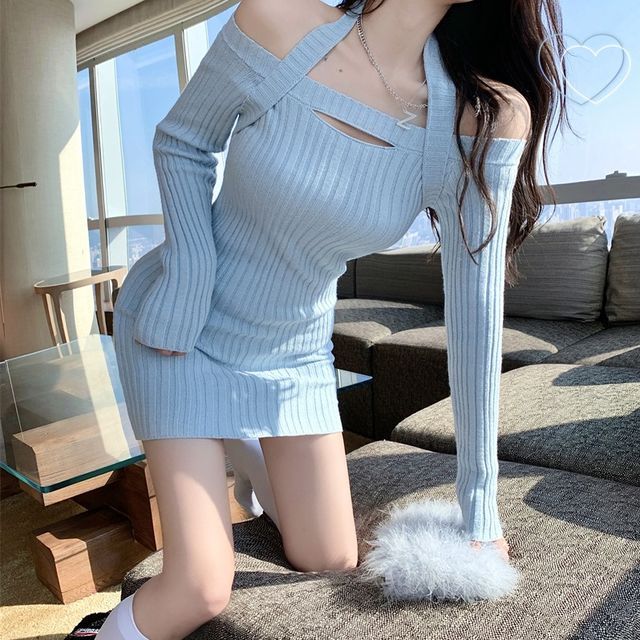 Alfie - Long-Sleeve Cold-Shoulder Plain Slim-Fit Knit Dress